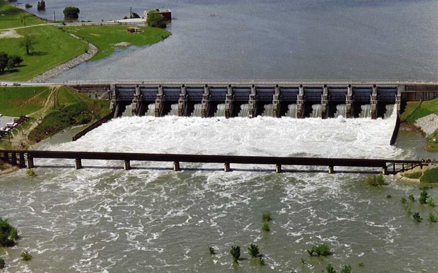 Tainter Gate Scaffolding Lavon Dam